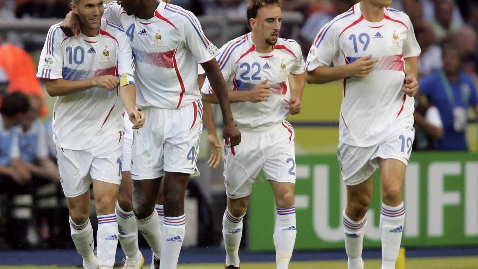 zinedine-zidane-s-iconic-panenka-in-the-2006-world-cup-final-image-0