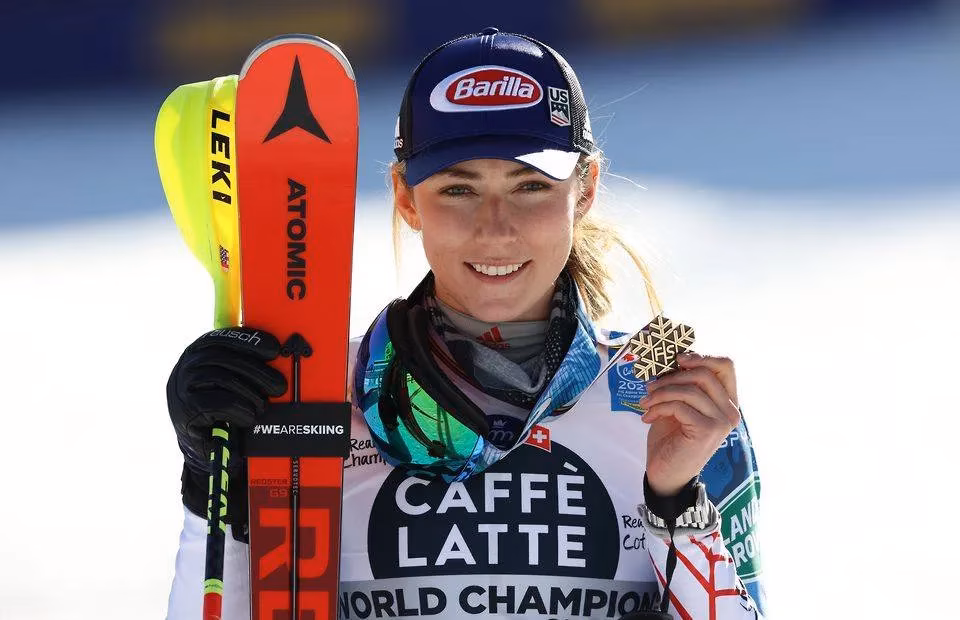 mikaela-shiffrin-s-journey-through-adversity-and-her-quest-for-redemption-in-2025-image-0