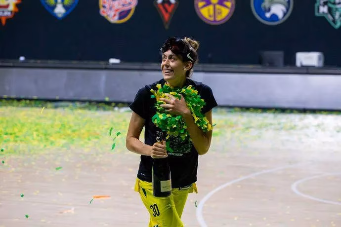 breanna-stewart-s-epic-basketball-comeback-journey-image-2